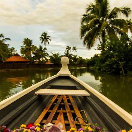 Kondai Lip Backwater Heritage Resort Kochi Luaran gambar