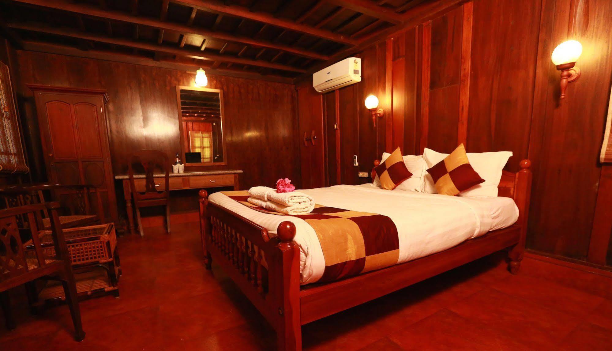 Kondai Lip Backwater Heritage Resort Kochi Luaran gambar
